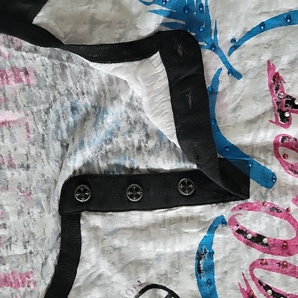 Affliction Black and White Short Sleeve Tee - Picture 9 of 9